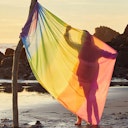 Vorschaubild Großes Regenbogen Spieltuch Baumwolle 107x183
