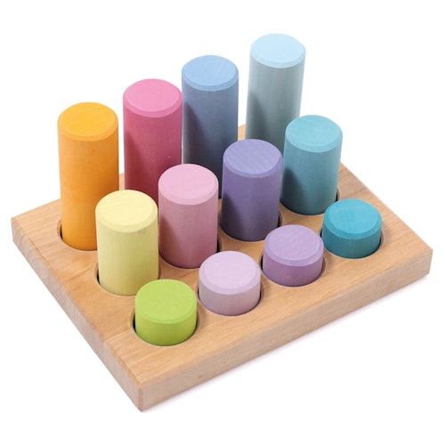 Steckspiel Kleine Walzen Pastell, 12 Teile inkl Sortierbrett