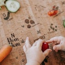 Vorschaubild Kinder Tischset aus Kork, Fruity Letters natur