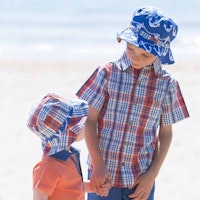 Bio Wendemütze für Jungen mit 2 Motiven