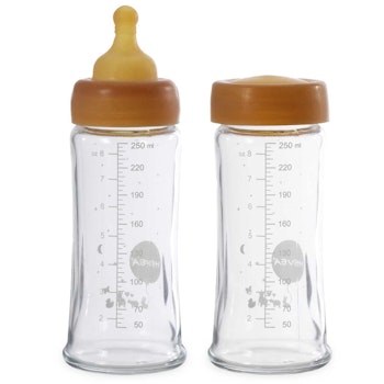 Babyfläschchen im Doppelpack