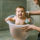 Vorschaubild Baby-Badeeimer Shantala 0-12 Monate weiß