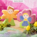 Vorschaubild Blumenkind Stiefmütterchen Holzfigur 6 cm hoch