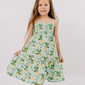 Leichtes Trägerkleid Musselin Zitronen hellblau