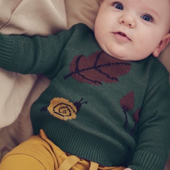 Herbstlicher Strickpullover dunkelgrau