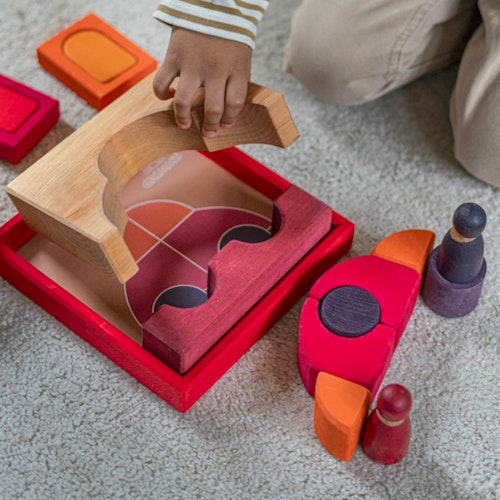 Bauspiel rot 8 Teile im Rahmen 18,6 x 18,6 cm