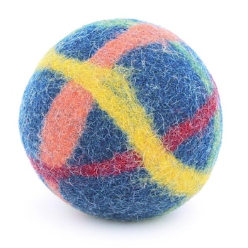 Baby Filzball mit Glöckchen - mittelblau 9 cm