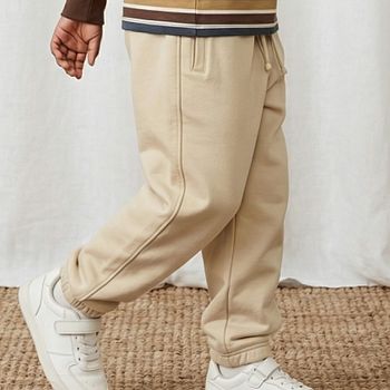 Schmal geschnittene Sweathose creme
