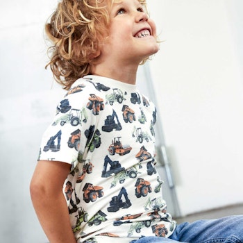 Leichtes Shirt kurzarm Baustellenfahrzeuge weiß