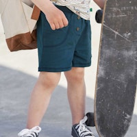 Leichte Shorts uni Zierknöpfe