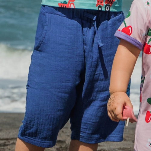 Knielange Musselin Shorts