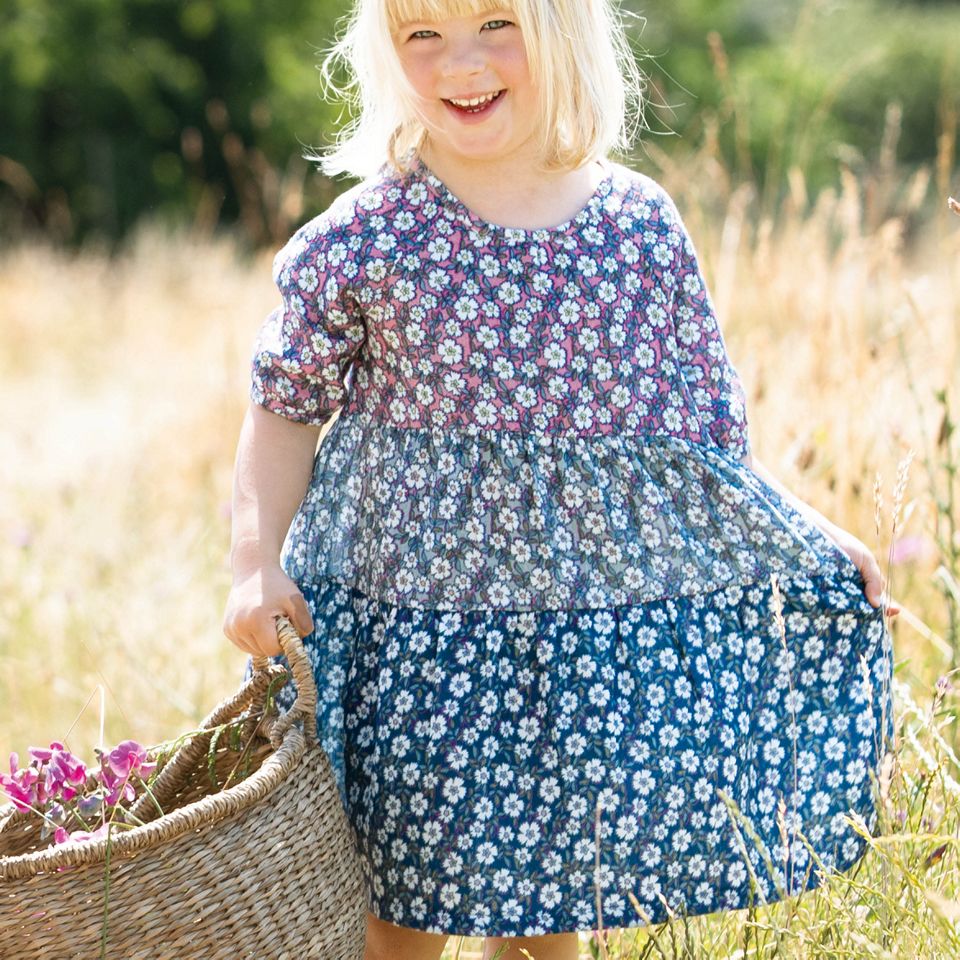 Sommer Musselin Kleid kurzarm Patch Blumen