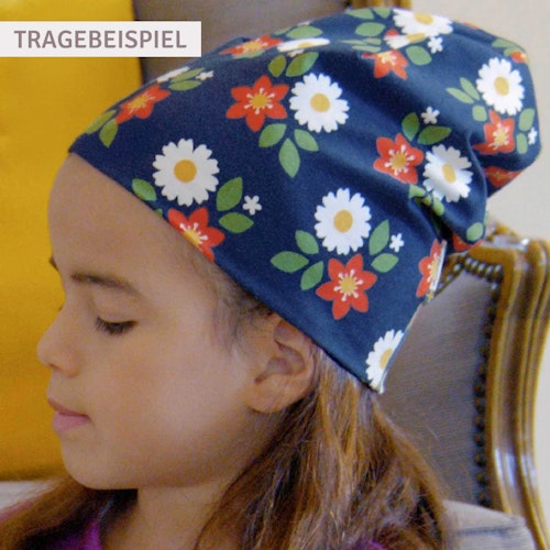 Mütze im Mono Design Löwen
