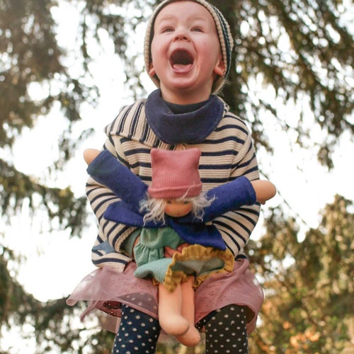 Bio Stoffpuppe Mädchen "Alma" zum An- & Ausziehen 38 cm