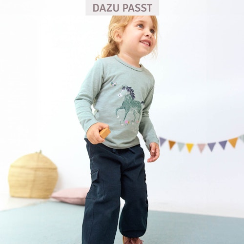 Süßes Langarmshirt Frühlingsprint