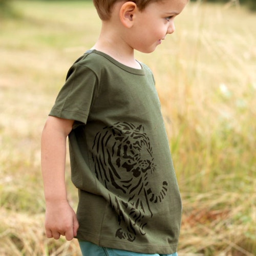 Edles T-Shirt Wellenreiter-Druck