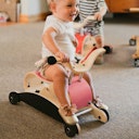 Vorschaubild 3in1 Rutschfahrzeug ab 9 Monate - Mini Flip pink/schwarz