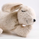 Vorschaubild Hase Kuscheltier & Wärmekissen Traubenkernfüllung