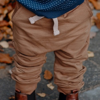 Weiche Jogginghose gebrusht mochabraun