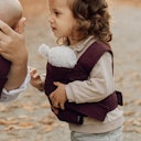 Vorschaubild Kinder Puppentrage multifunktional - waldbeere