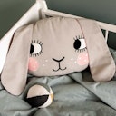 Vorschaubild Kuschelkissen Hase – 36 cm
