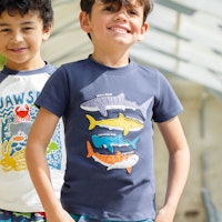T-Shirt Hai Aufnäher