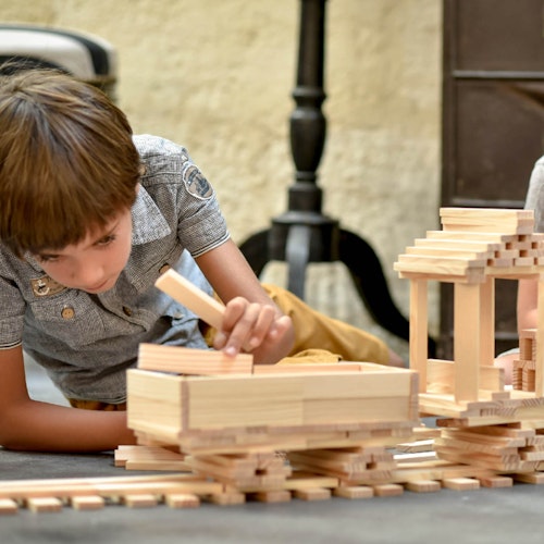 Steine 1000er Holzkasten mit Rädern