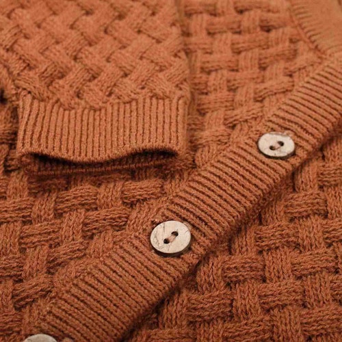 Strickjacke zum Knöpfen
