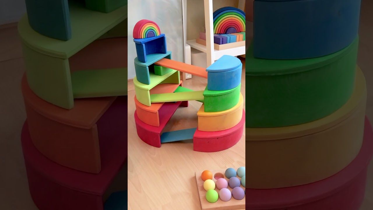 12 Treppendächer Regenbogen ab 1 Jahr